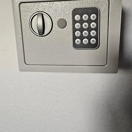 Vollausgestattet, Autobahn Naehe, Netflix, Youtube Amazon Prime Im * Herford