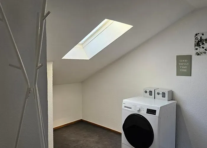 Vollausgestattet, Autobahn Naehe, Netflix, Youtube Amazon Prime Im Herford